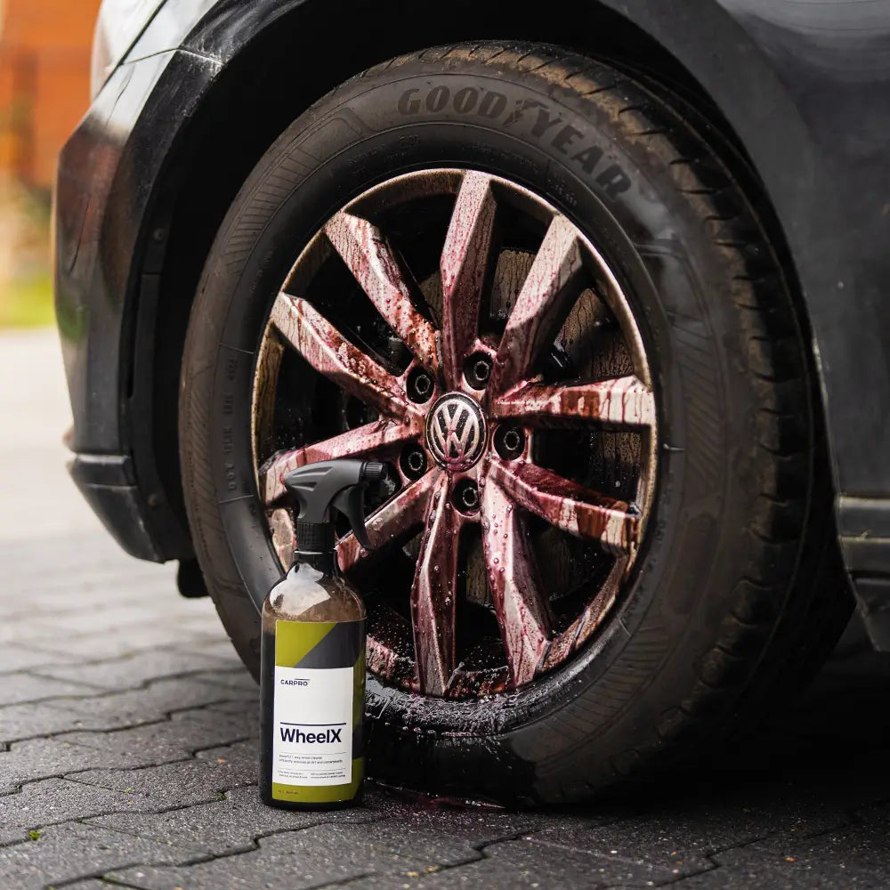 Platišča + insekti 400ml (CarPro + Gyeon)
