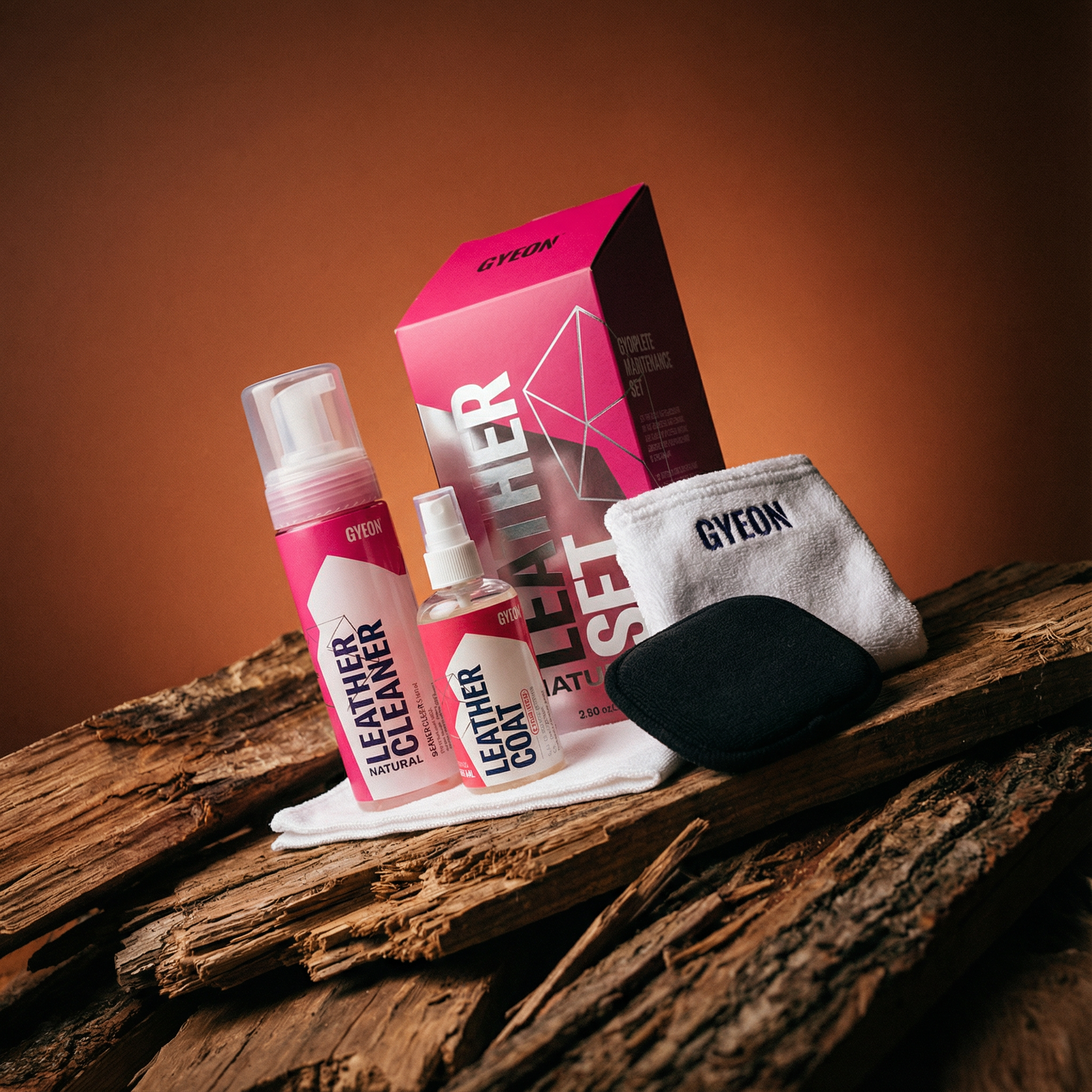 Q²M Leather Set Light